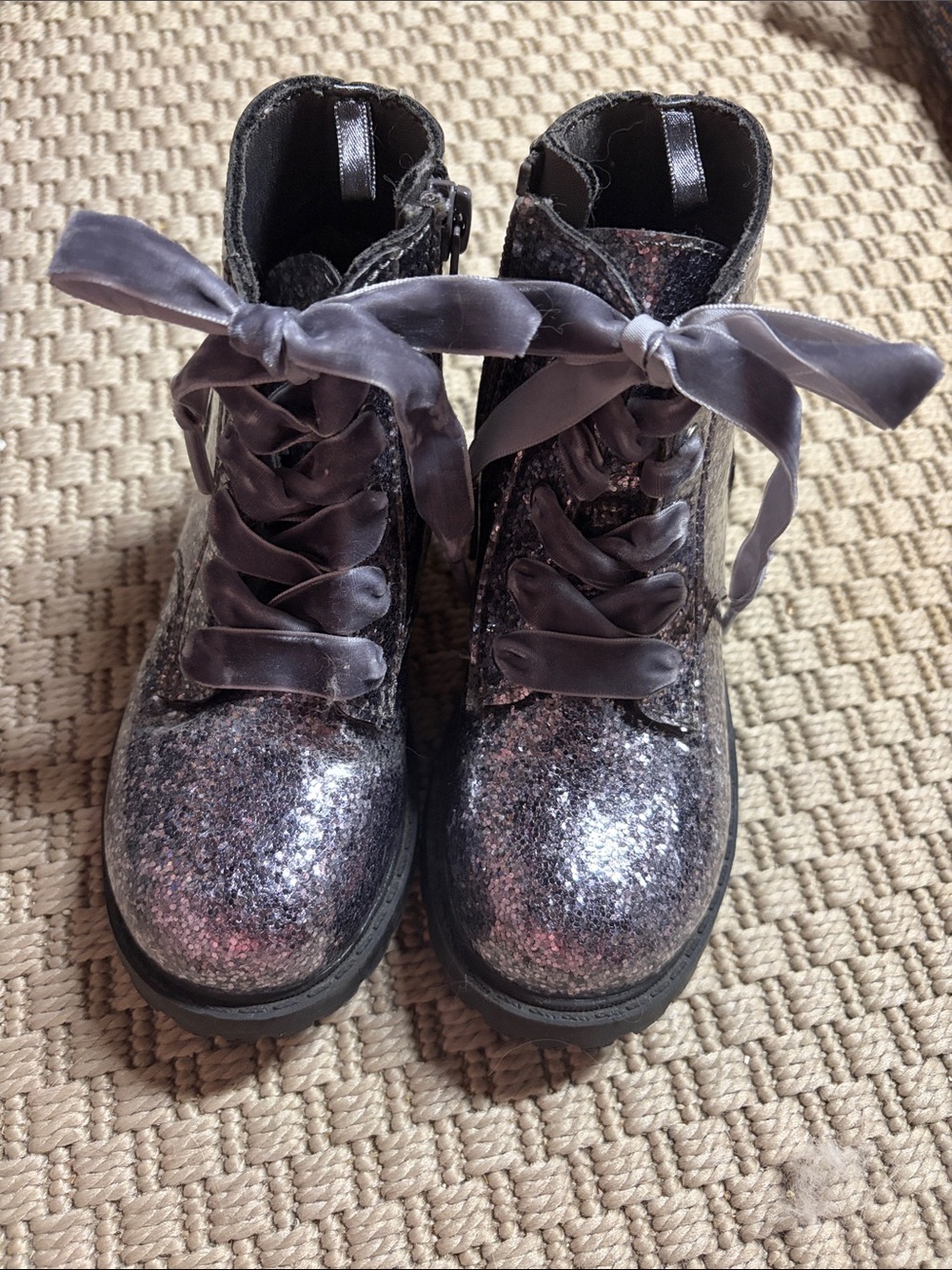 Old Navy Girls' Glitter Combat Boots - Gray/Silver